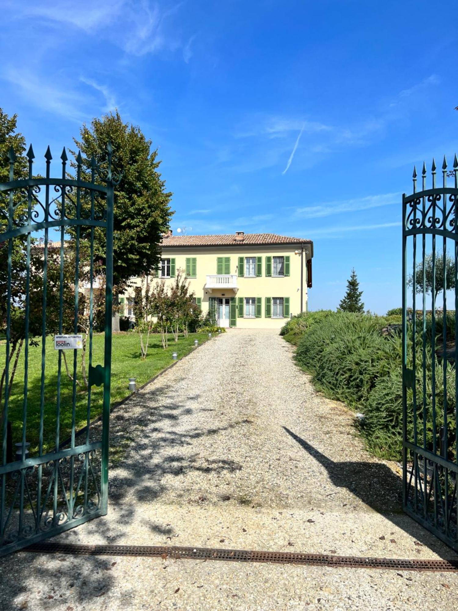 비냘레 Belcasale B&B 외부 사진