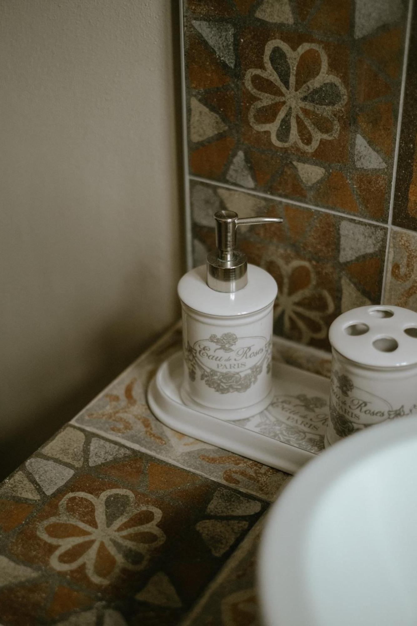 비냘레 Belcasale B&B 외부 사진